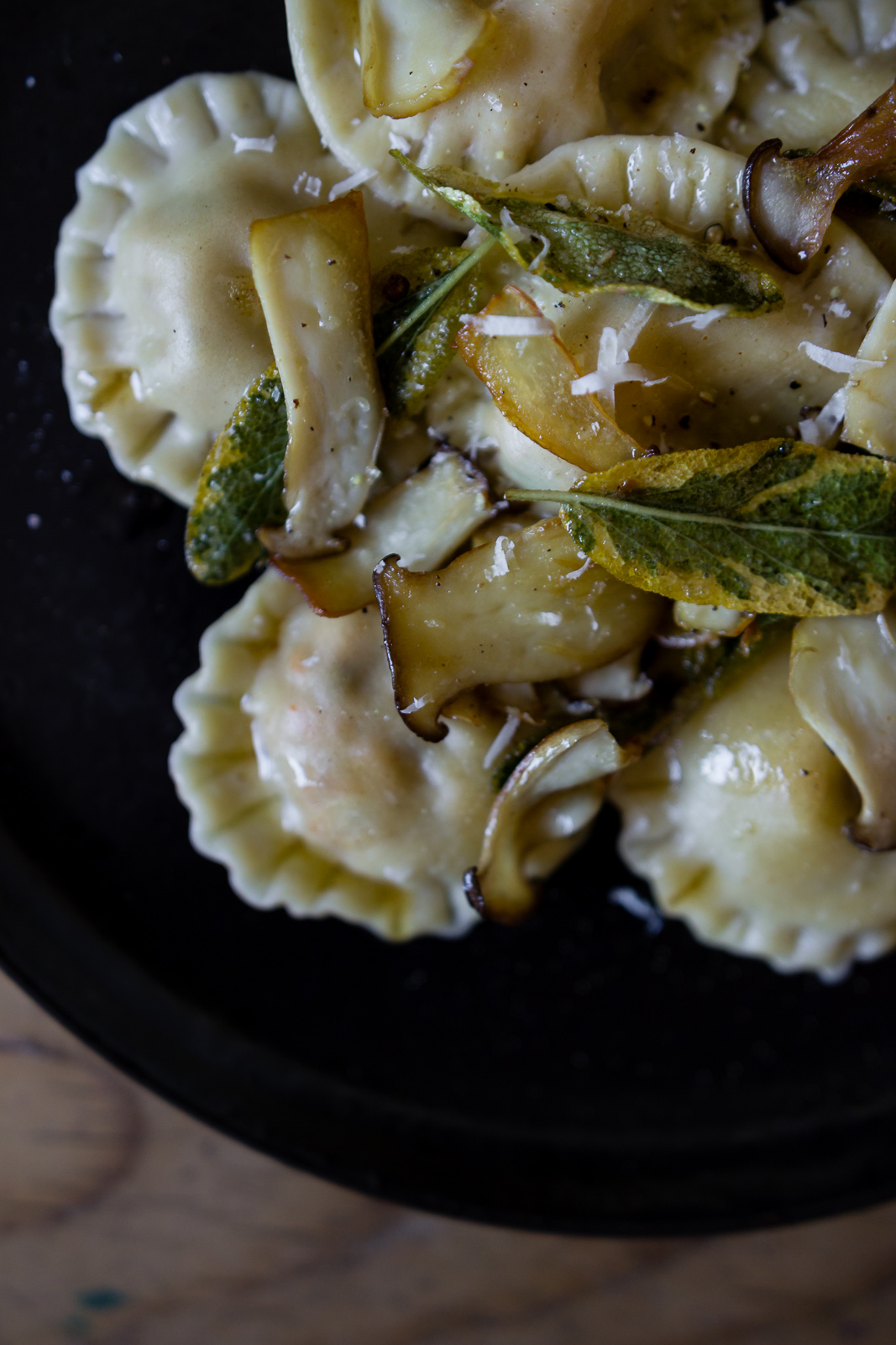 Hallo Herbst! Selbstgemachte Ravioli mit Kräuterseitlingen – sophieschoices